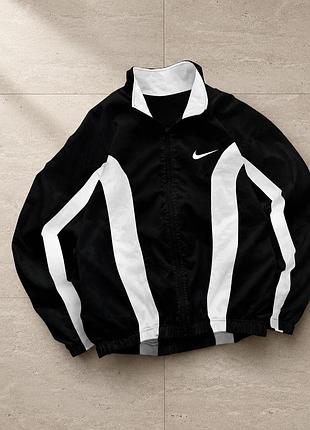 Куртка nike из плащевки, черно-белая ветровка найк на весну мужская l