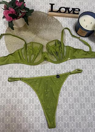 Неймовірно красивий комплект hunkemoller noir