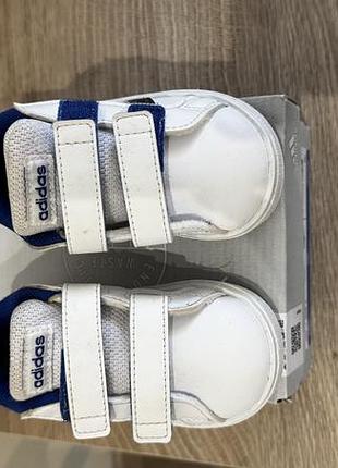 Кросівки adidas 19 розмір