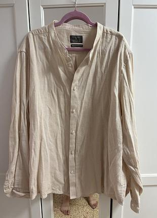 Бежева сорочка primark у стилі regular fit має комір-стійку та виготовлена зі 100% бавовни