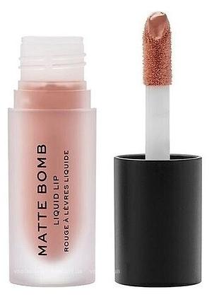 Матова помада для губ makeup revolution matte bomb liquid lipstick nude charm, 4.6 г
