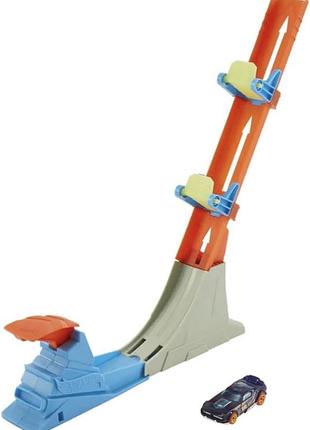 Трек hot wheels vertical power launch з пусковим механізмом