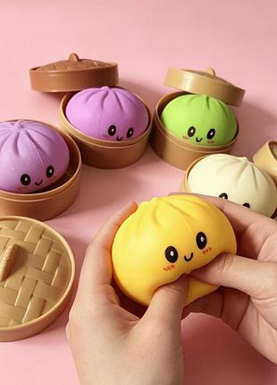 Сквіш-булочка в пароварці 1 шт випадковий колір, пельмень, squishy dumpring хінкаль, дитячий антистрес