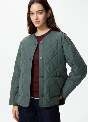 Легка куртка на ґудзиках puffertech uniqlo