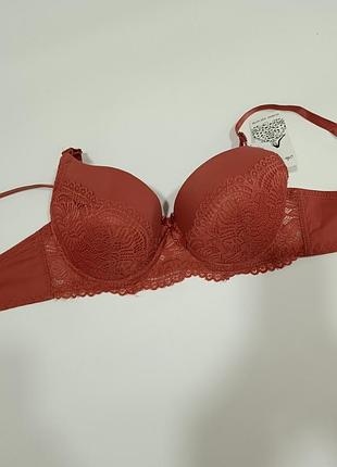 Бюстгальтер на небольшом push up 75в