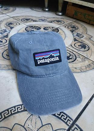 Мужская кепка,бейсболка patagonia p-6 logo lopro trucker hat originals