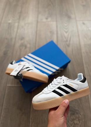 Стильные женские кроссовки adidas samba white black gum sole platform