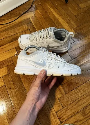 (38 размер, 24см) nike t-lite xi белое кроссовки белые кроссовки