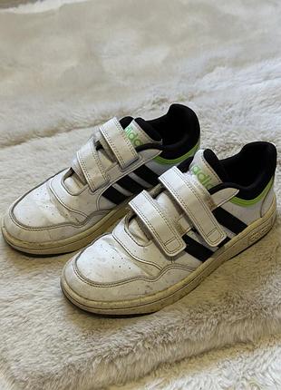 Дитячі кросівки adidas