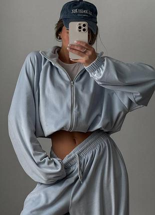 Жіночий велюровий костюм oversize