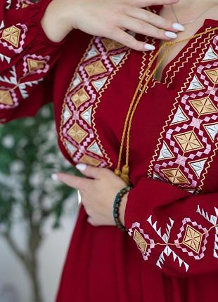 Женское платье