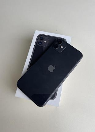 Iphone 11 в чорному колярі на 128 гб памʼяті