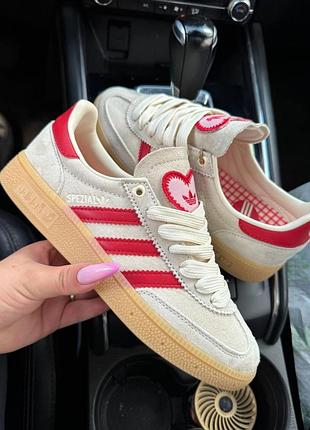 Spezial cream scarlet valentine's day