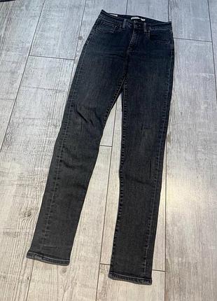 Черные женские джинсы levis