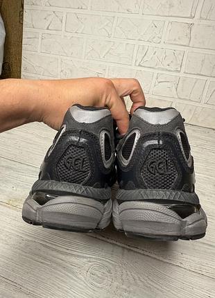 Крутые кроссовки asics 7