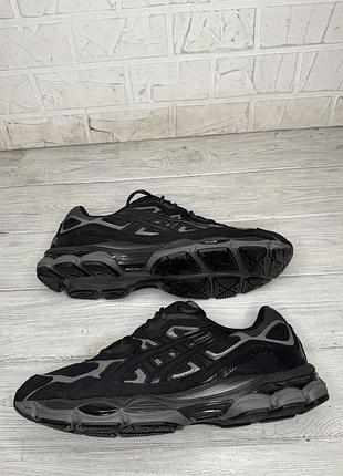 Крутые кроссовки asics 5