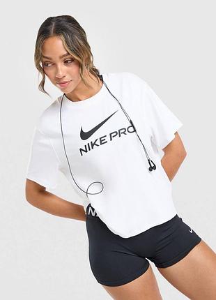 Жіноча футболка nike pro оригінал з нових колекцій.