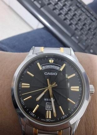 Casio mtp-1374d-5a — чоловічий кварцовий годинник, сталевий браслет, wr 50 м