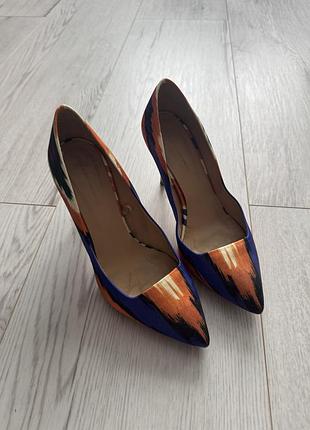 Туфлі zara