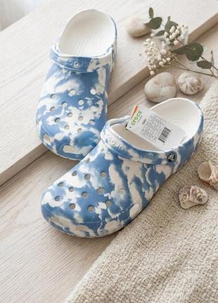 Кроксы сабо crocs classic clog з принтом "beautiful sky" або "cloud" размер 45 (м11/w13) стелька 28