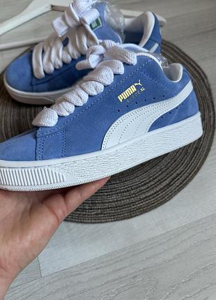 Кеди puma suede xl у блакитному кольорі з товстими білими шнурками
