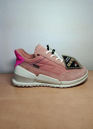 Детские кроссовки модели ecco biom k1 gore-tex