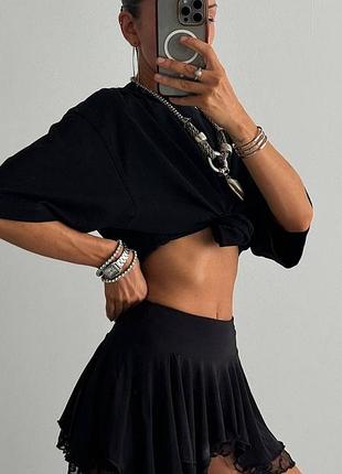Спідниця міні асиметрична чорна з мереживом plt prettylittlething