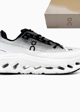 On cloudtilt white/grey 📦