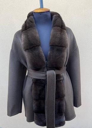 Пальто из шерсти max mara с натуральной норкой