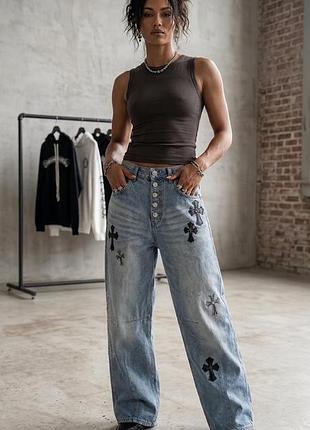Джинси chrome hearts неймовірно сідають