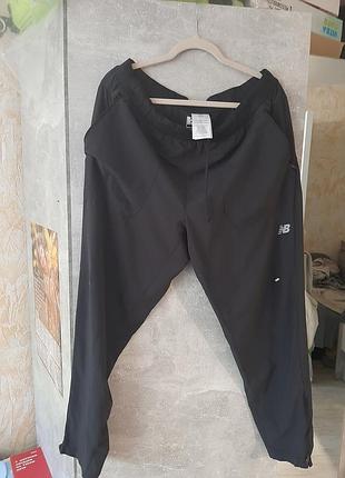 Спортивные штаны new balance