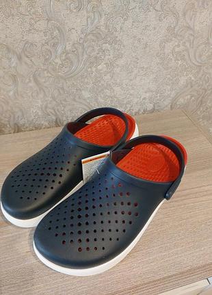Чоловічі crocs m11
