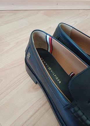 Лофери жіночі tommy hilfiger чорні шкіряні