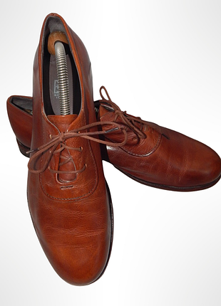 Жіночі туфлі з ефектом спадщини на шнурівці moma. made in italy. size eur40