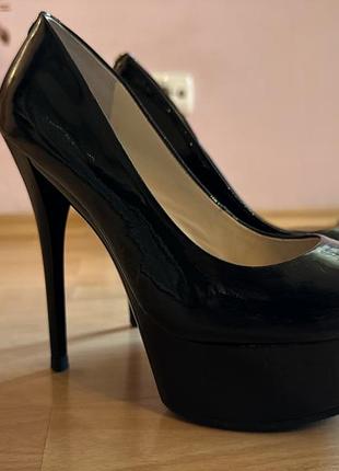 Туфли guess