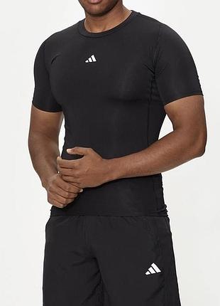 Adidas tech fit compression мужская спортивная компрессионная футболка