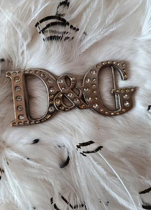 Пряжка dolce gabbana очень красивая