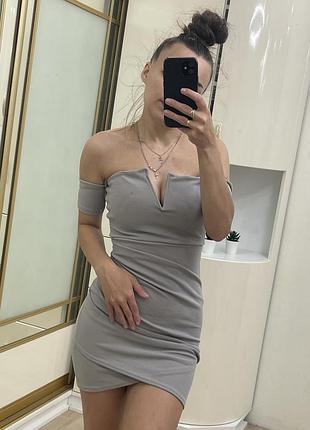 Платье сукня