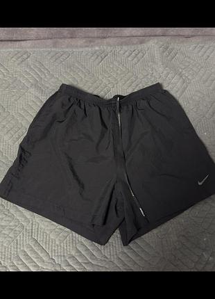 Чоловічі шорти nike