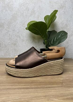 Жіночі шкіряні шльопанці fitflop розмір 43