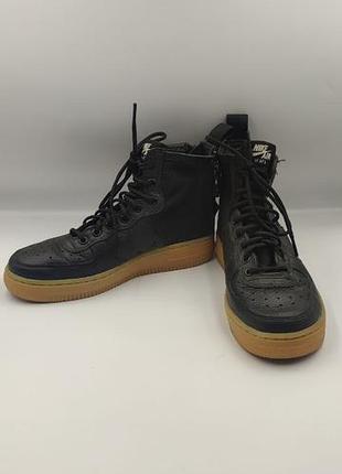 Оригінальні високі кросівки-черевики nike sf air force 1 mid black gum (розмір 39 / 25 см)