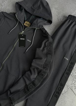Костюм hugo boss: зіп худі штани 2 пари шкарпеток ціна: 2499 грн сезон: весна/осінь /літо розміри s,m,l,xl,xxl