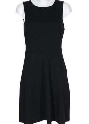 Платье zalando essentials 6