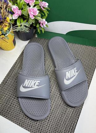 Оригінальні шльопанці nike