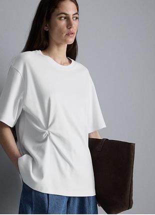Бавовняна біла футболка з асиметричним вузлом/драпіруванням primark