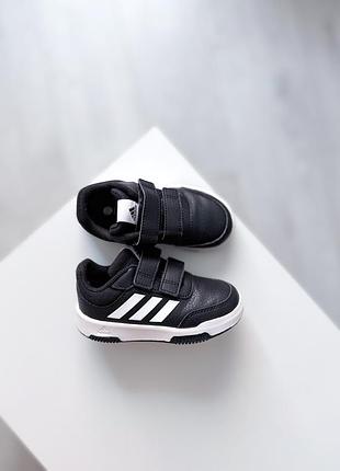 Кросівки adidas розмір 24
