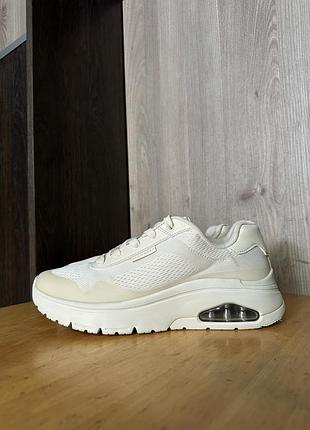 Skechers - беговые кроссовки