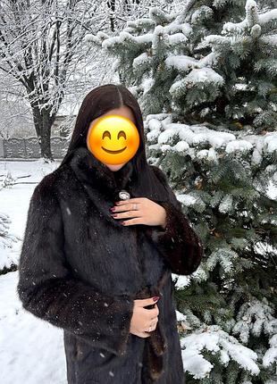 Класична норкова шуба