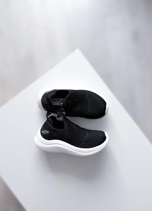 Кросівки sketchers розмір 23