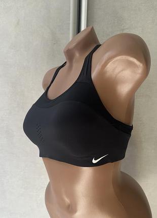 Спортивний топ nike